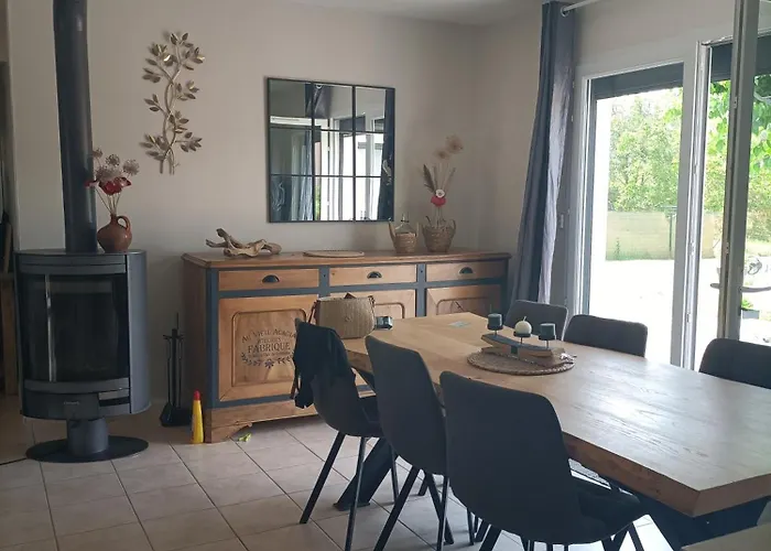 Chambre Calme Dans Une Maison A La Campagne