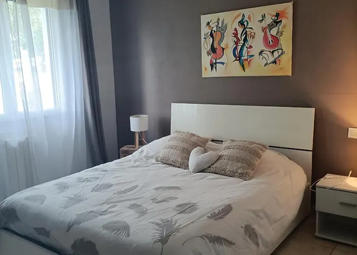 Chambre Calme Dans Une Maison A La Campagne